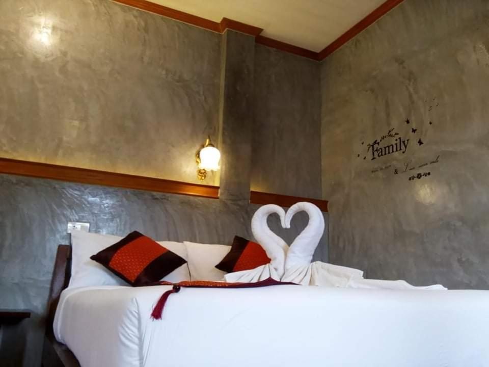 Safina Pool Villa Koh Lanta Exterior foto